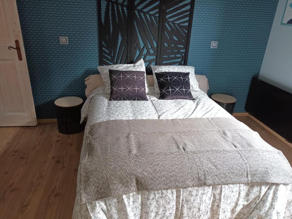 Au Pied Des Montagnes. Apartment Saint-Jean-de-Maurienne Ngoại thất bức ảnh